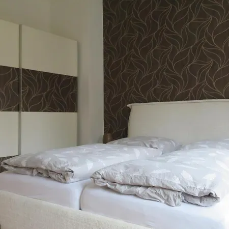 Heinrich Διαμέρισμα *